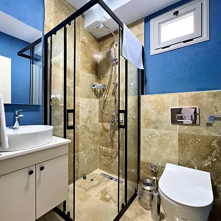 Nese Αλικαρνασσός